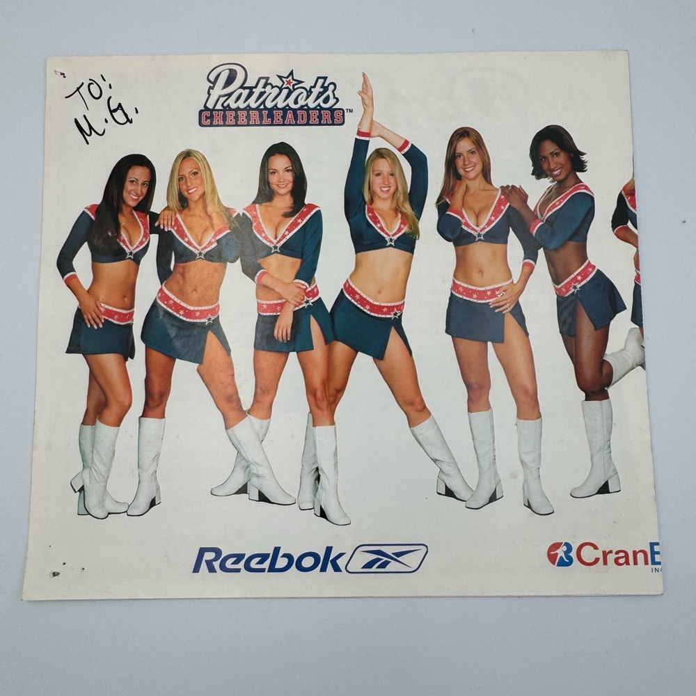 New England Patriots Cheerleaders 2004 Team Fold-Out Poster 38” SIGNED - Picture 2 of 10